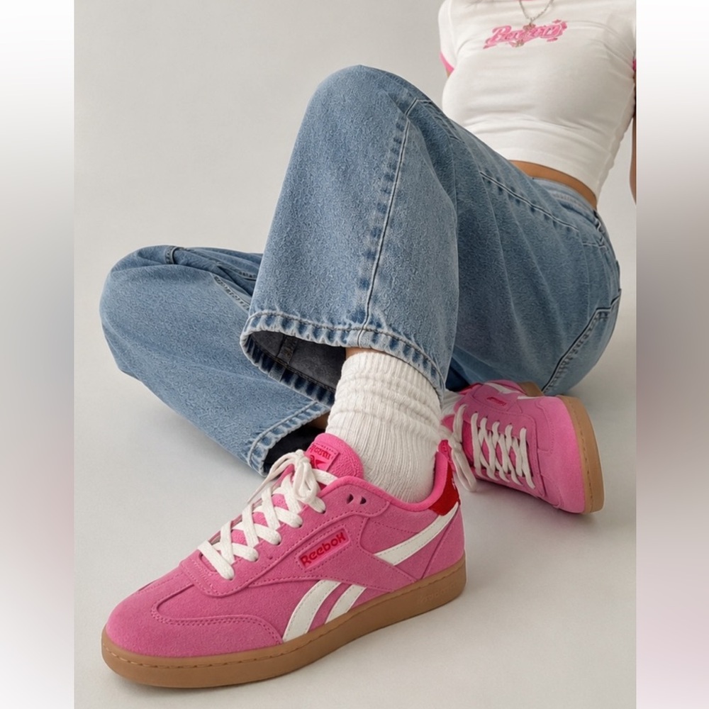 Reebok | pink suede forte lounger sneaker